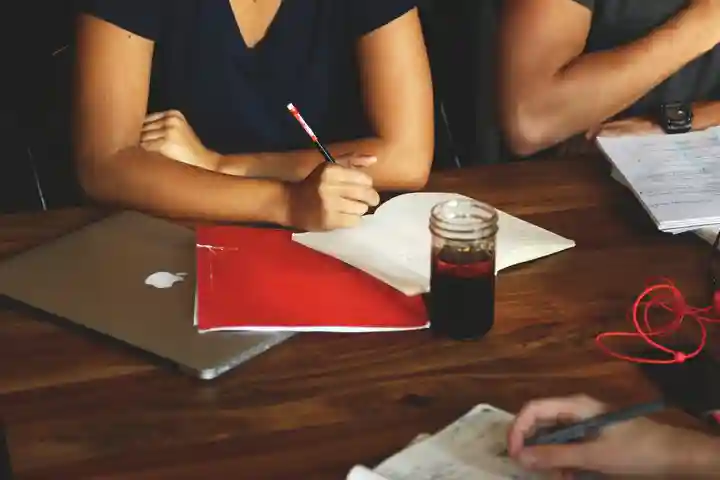 辞职去异地工作，公积金有必要转移吗？